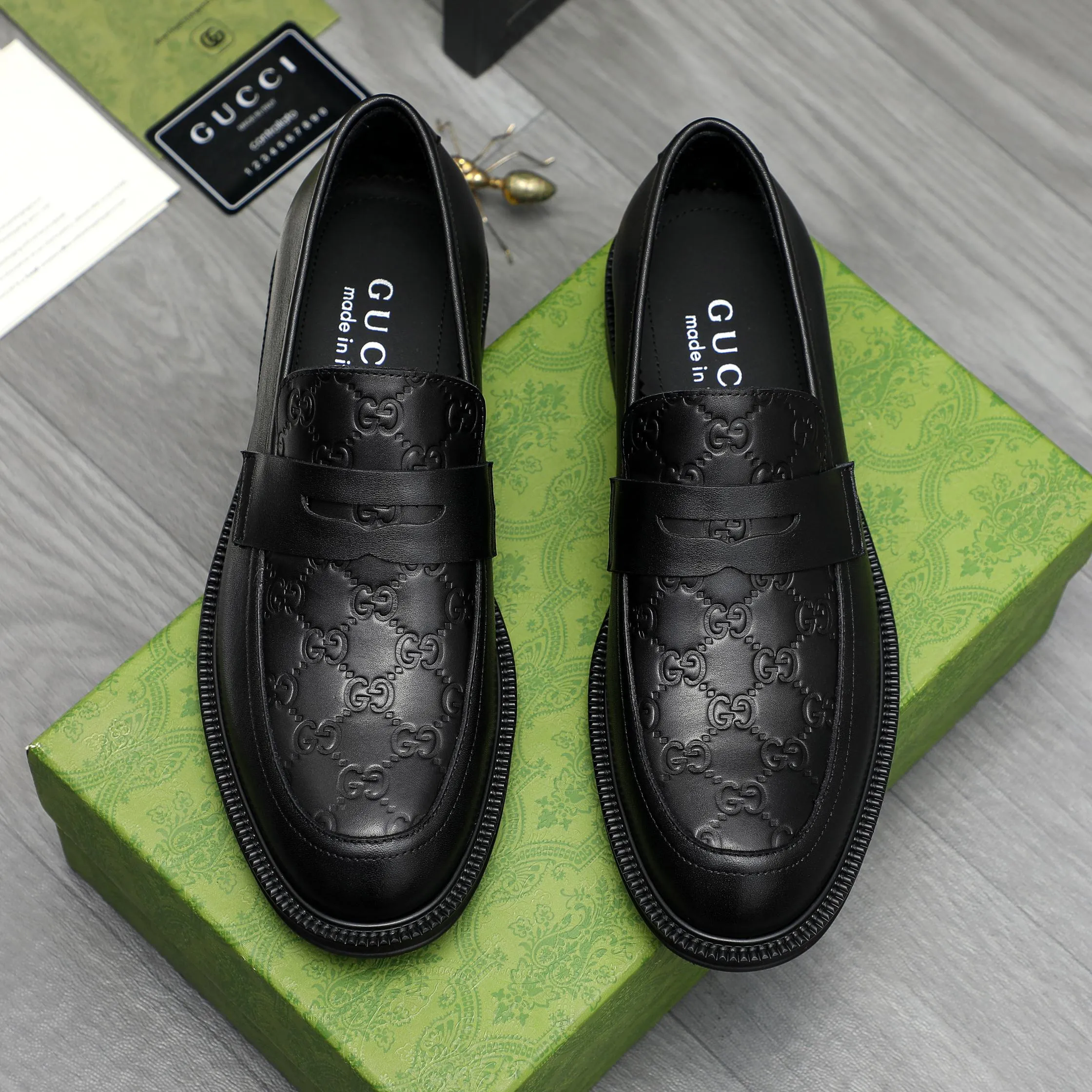 Men's shoes 💰p500 Product trademark: GUCCI "Gucci" business slip-on leather shoes Regular size: 38-46 (38.45.46 custom-made, non-returnable) Product materials: Selected high-quality cowhide embossed upper, cowhide lining, original rubber outsole